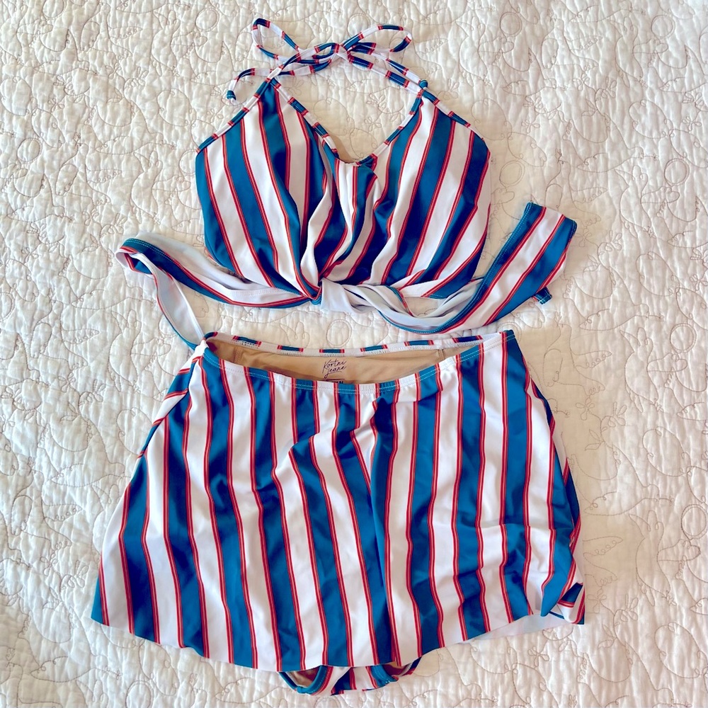 Kortni Jeane swim Tied-up top and skirt set medium